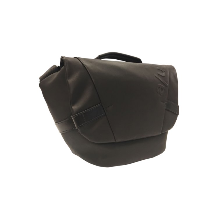 Aunts & Uncles KAZO Messenger Bag S black